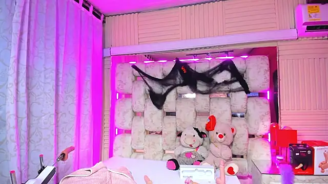HinamiLennox