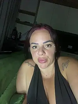 Kiara_Knightz live cam preview