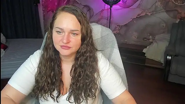 Chorna_Rouse live cam preview