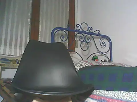 Moro_ra live cam on StripChat