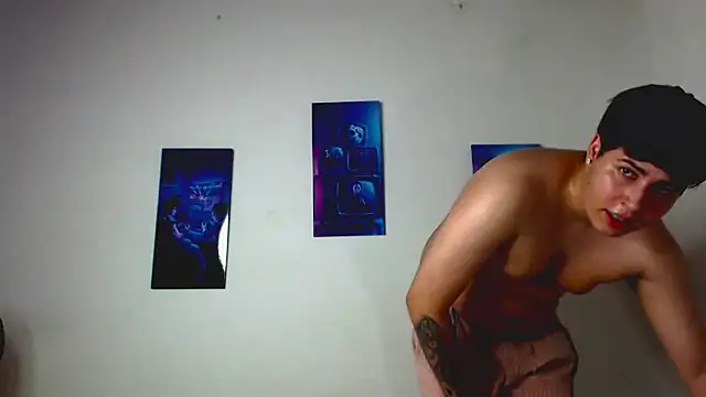 CrissConor live cam on StripChat