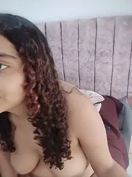 Dahlia_rossee live cam on StripChat