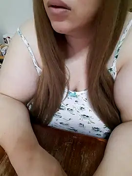 Madam_bezzzoul webcam