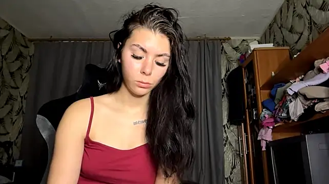 LilyMinimum live cam on StripChat