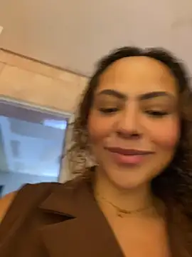 Chloe_Leaozinho live sex cam