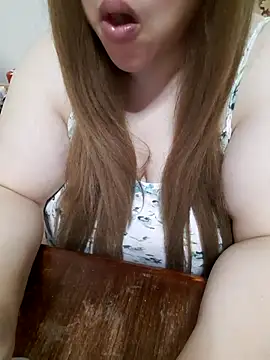 Madam_bezzzoul webcam