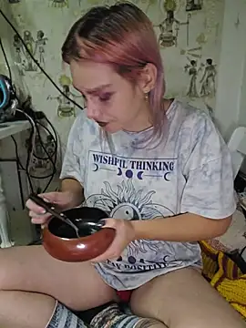 Sophie_Bell live cam on StripChat