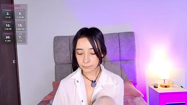 melanie_hills live cam on StripChat