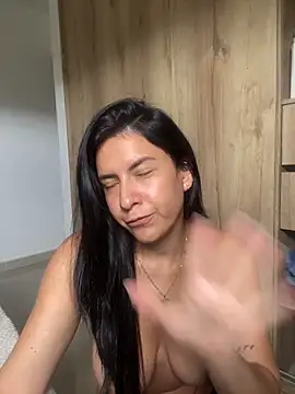 Annarhode live cam on StripChat