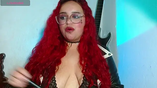 Estefy_Fantasy live cam on StripChat