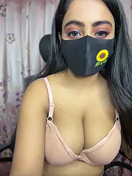 Pinky（Naughty_Queen49）