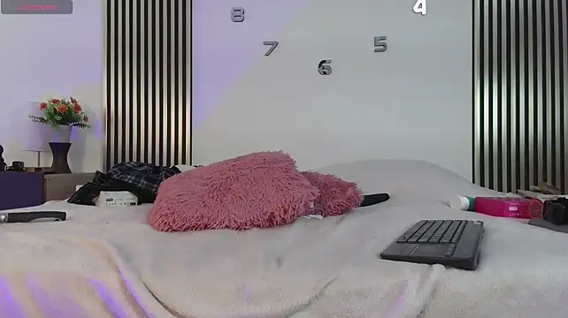 Juliette_Doll_ live sex cam