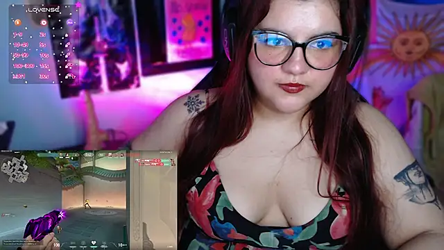 Annee23 live cam on StripChat