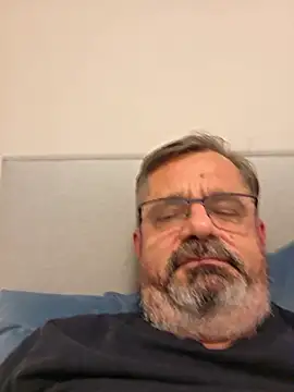 Axer1960 live cam on StripChat