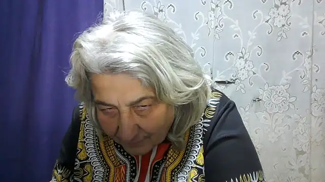 ExquisiteMature webcam