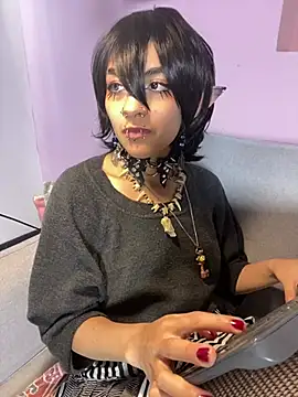 Rithsy_Core live cam on StripChat
