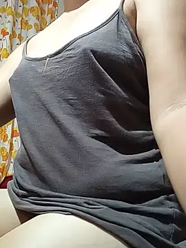 Hot_Aryelle20