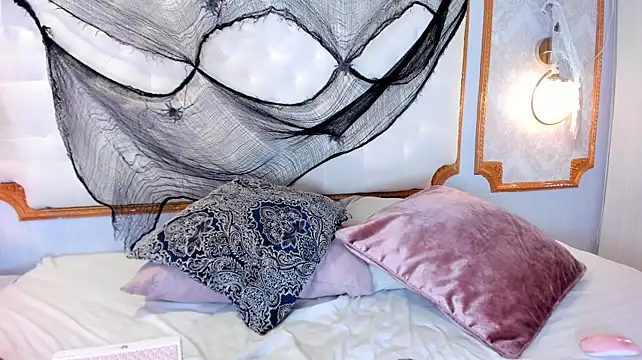 alison_ferrera_'s live room
