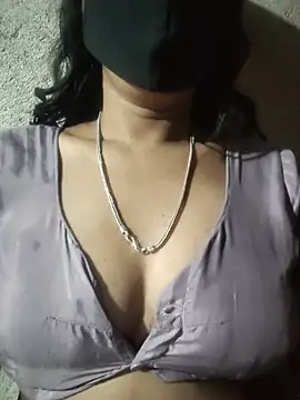 Hott_arushi25