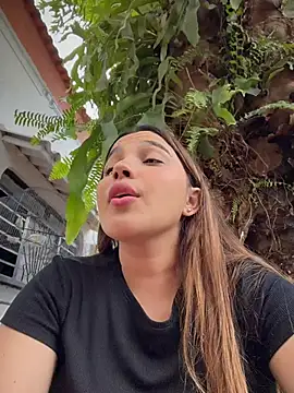 Colibri_xxx live cam on StripChat