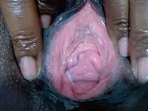 swazibeautyxx25 (F milf) - FIST ME DADDY