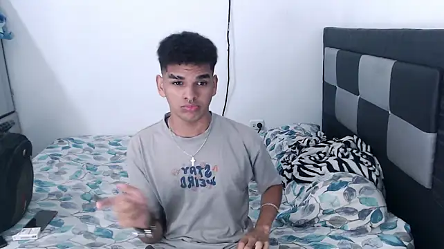 apoloandhansel live webcam