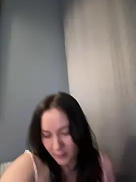 Live webcam show with Kiss_My_Body - Interactive Lovense toys available