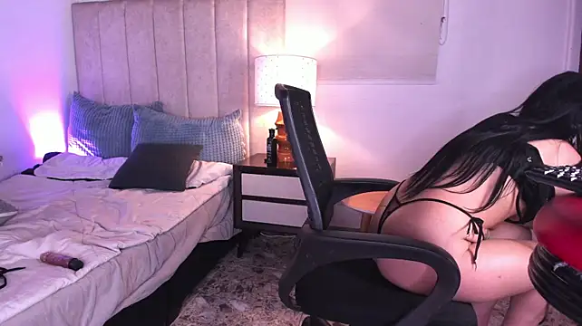MiaRoseGold live cam preview