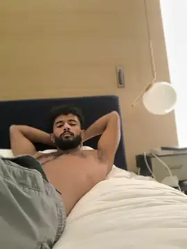 blasd32 live cam on StripChat