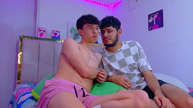 Zaylune live cam on StripChat