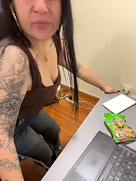 MeganCollins live cam on StripChat