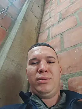 Mikedotow live cam preview