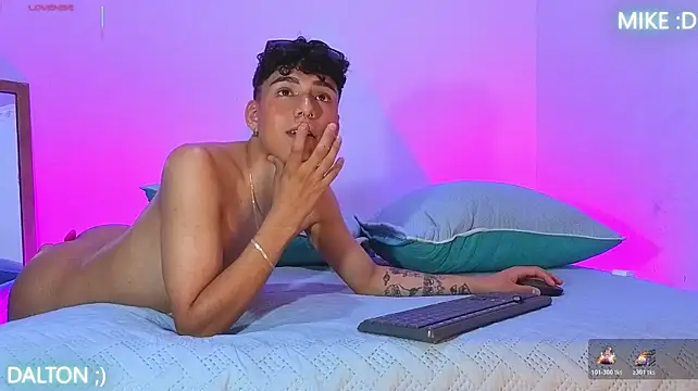 Mike_Benelli live sex cam