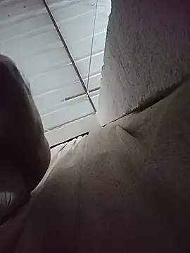 Elmono__1 webcam