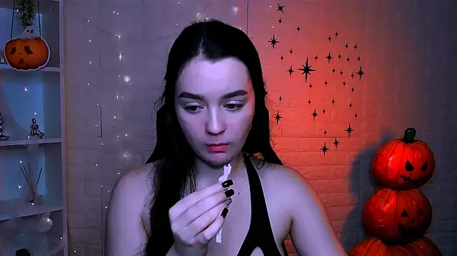 monica_xcx