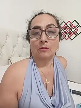 AlessandraLeroy1 live cam preview