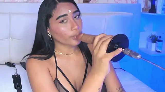 ISIS__DOLL