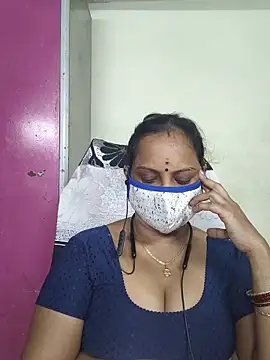 salukutty live cam on StripChat