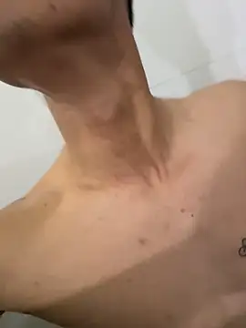 Webcam porno en directo de TavoHot_