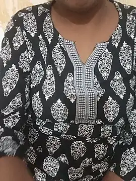 Your_Alinaa live cam preview