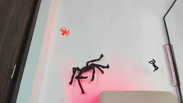 miaapril live cam preview