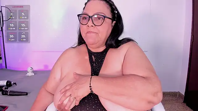 mommy_cute live cam preview