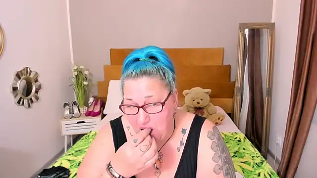Sugarmommy_69X live cam on StripChat