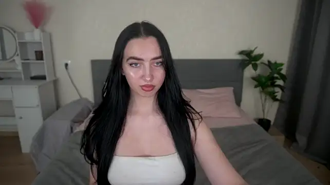 WildKittenX_ live cam on StripChat