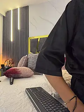 ScarletTorres live cam on StripChat