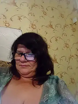 NysiOlsen live cam on StripChat