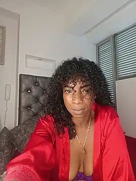 Mila_Millss_ live cam on StripChat