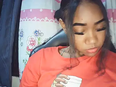 Emma_Arisha live cam preview