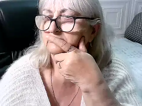 LolkaAlyss live cam preview