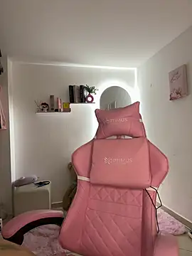 Jenn_Layton